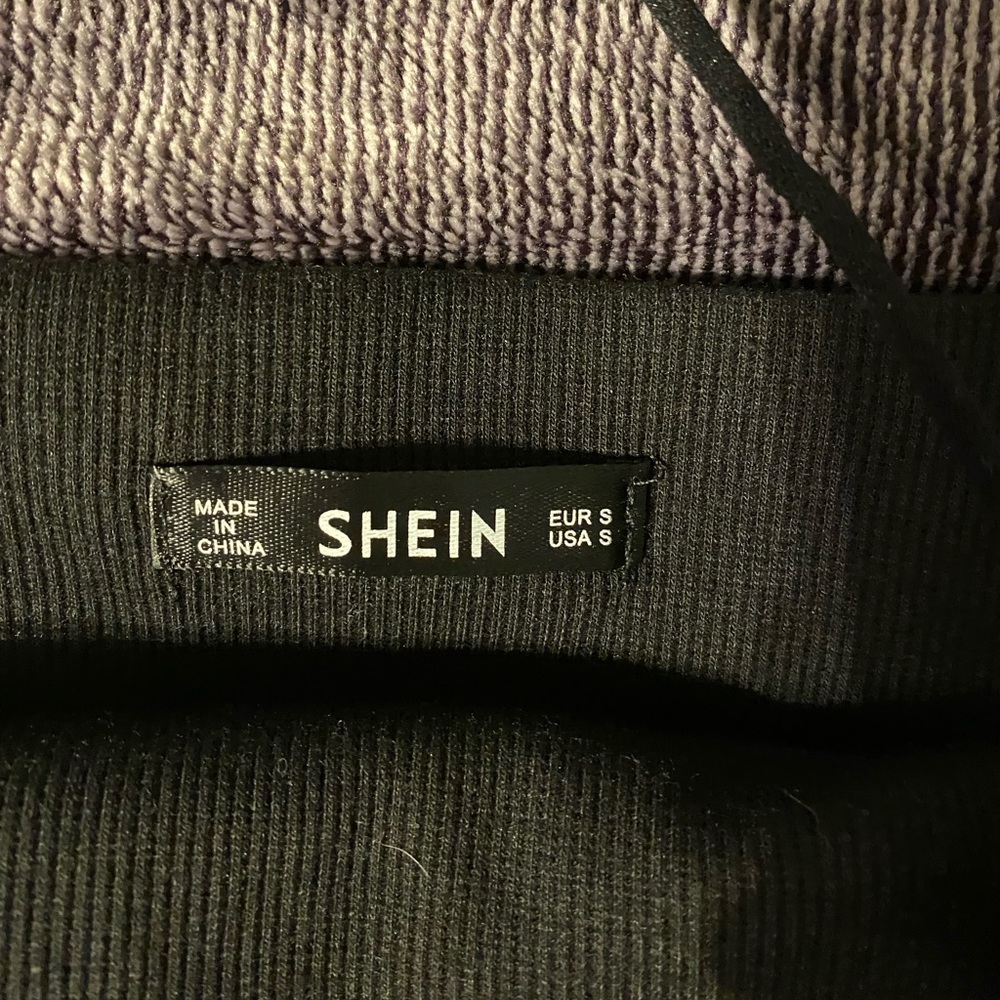 Shein Ribbed Cami Crop Top - Picture 2 of 2